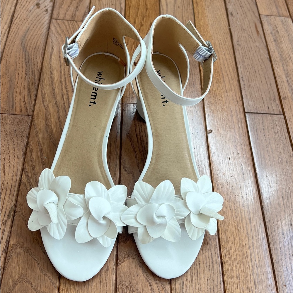 White MT women’s white flowers sandals